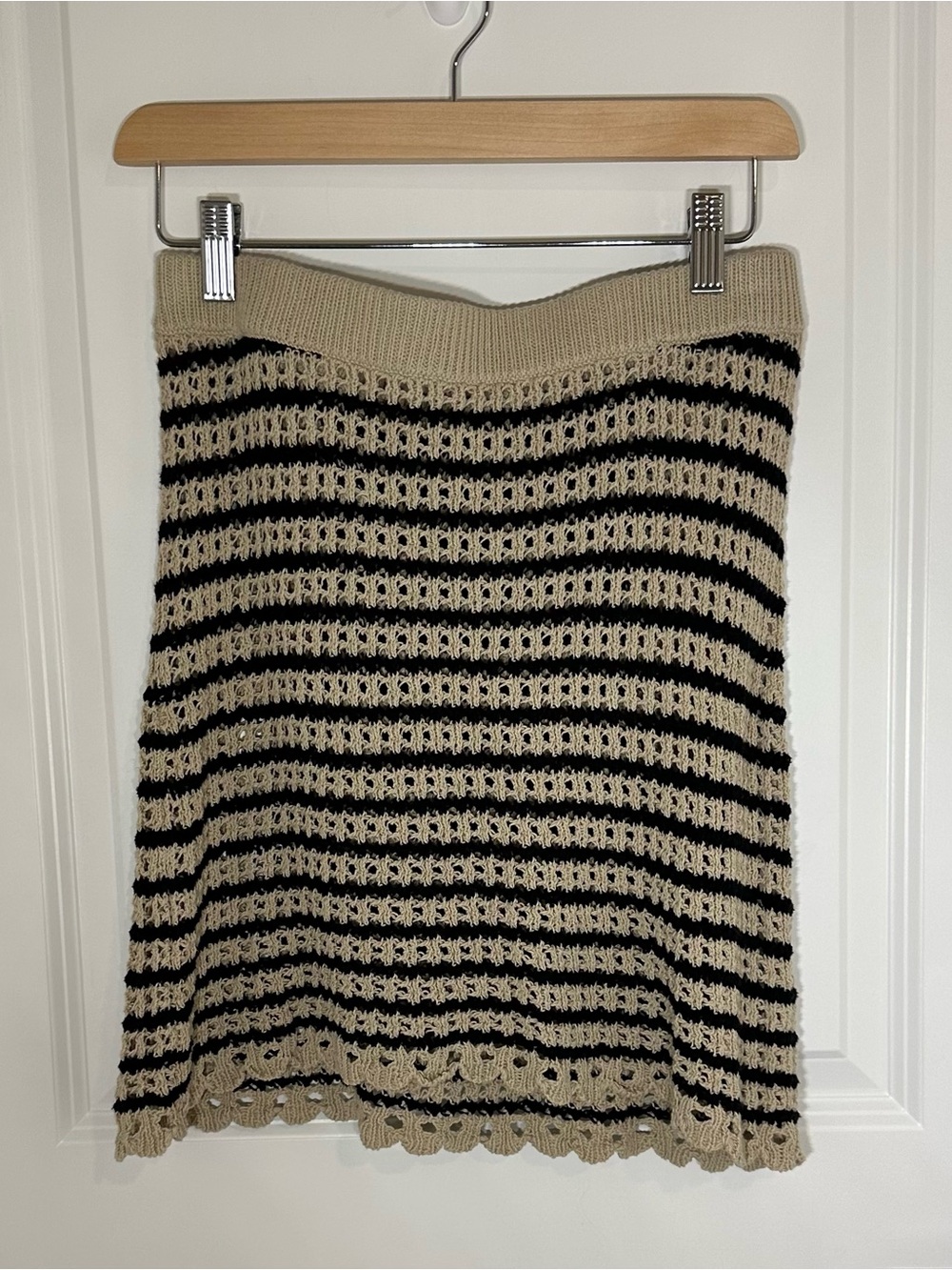 O'Neill Beige and Black Striped Midi Knit Skirt